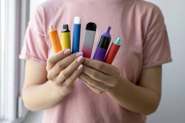 Online Vape Shop erklärt wie lösen e zigaretten rauchmelder aus und gibt praktische Tipps zur Vermeidung falscher Alarme