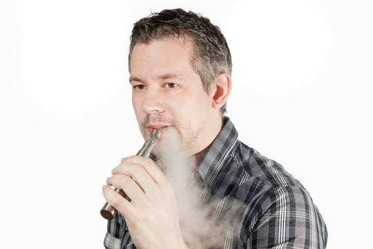 e-Cigaretta und e shisha nikotinfrei Ratgeber für Einsteiger Vergleich, Kaufberatung und sichere Aromawahl