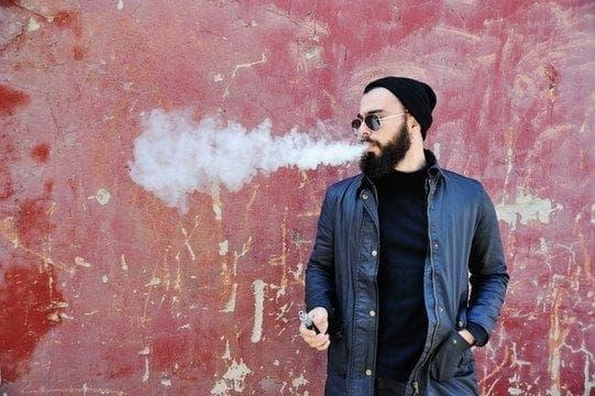 Online Vape Shop präsentiert ips e max press invex liquid Test, Angebote und neue Aromen für anspruchsvolle Dampfer