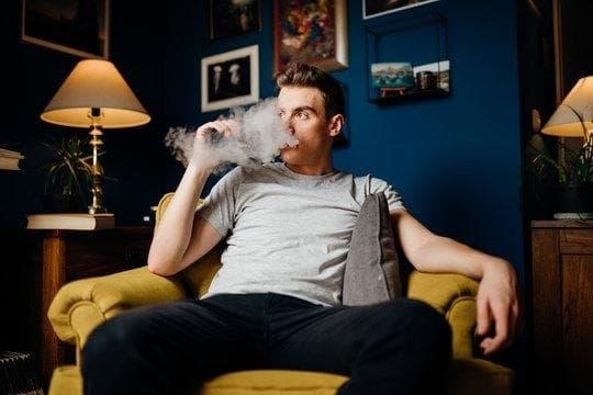 Online Vape Shop präsentiert ips e max press invex liquid Test, Angebote und neue Aromen für anspruchsvolle Dampfer