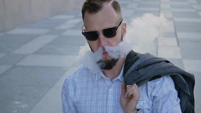 elektronik sigara oder einweg vapes 20000 züge – was man über Geschmack Akku Haltbarkeit und Sicherheit wissen sollte