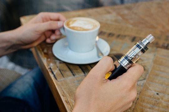 Entdecken Sie e-cigaretta bolt und Vuse e liquid bottles für das ultimative Dampferlebnis bei e-cigaretta bolt jetzt kaufen!